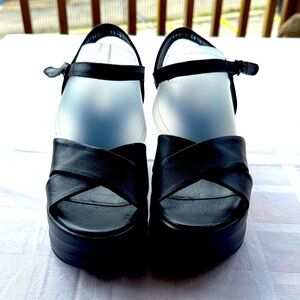 Elegant Black Women's Sandals size 40 , never worn new, brand ( Anna Lucci)